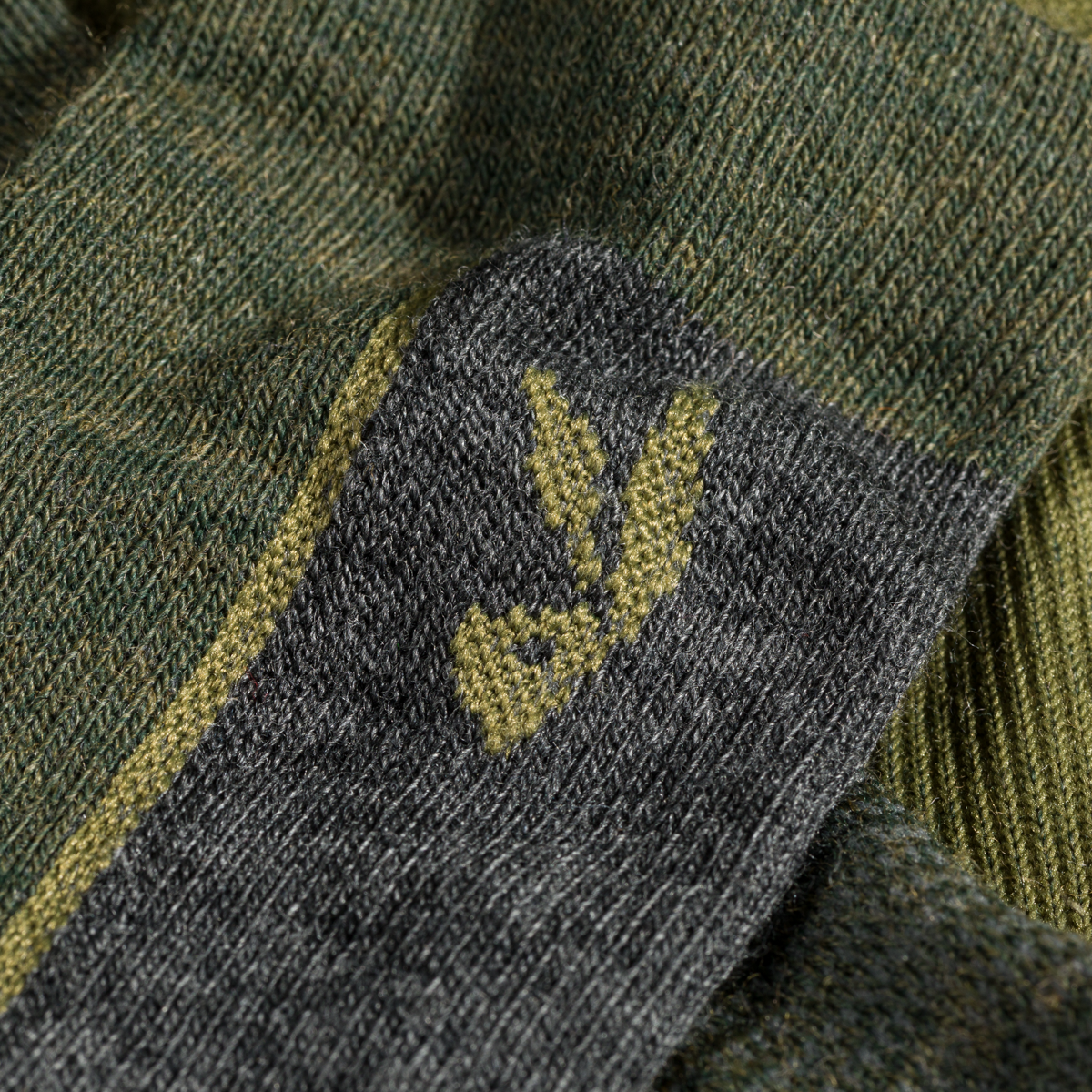 Senti Merino Mid Socks — Avocado Green