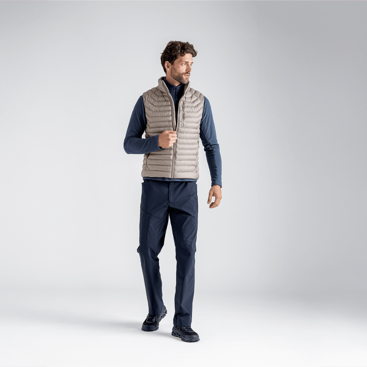 Nubaro Men's Insulated Vest — Golden Brown
