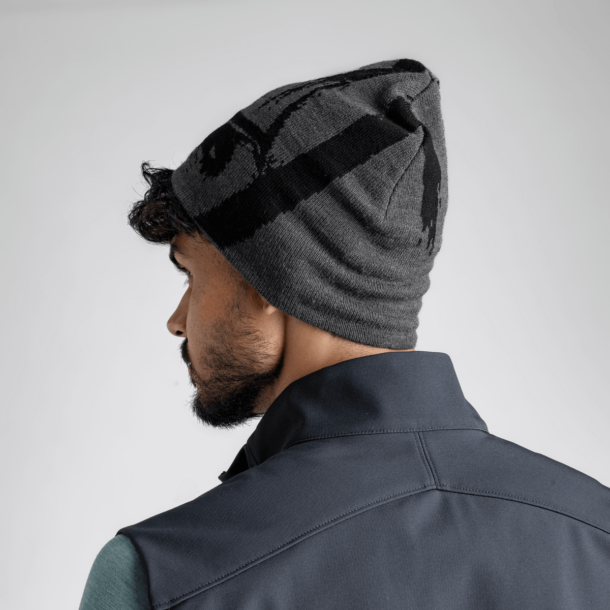 Emblemo Merino Beanie
